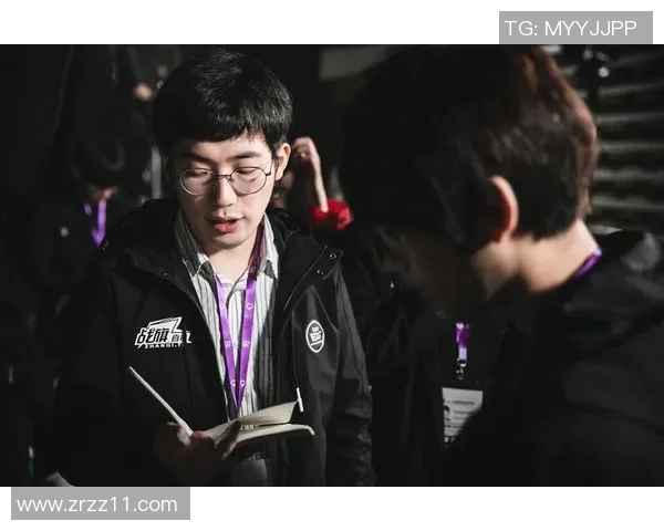 电竞比分DOTA2分析EDG防反策略的优劣与战术调整探讨 电竞比分DOTA2分析EDG防反策略的优劣与战术调整探讨